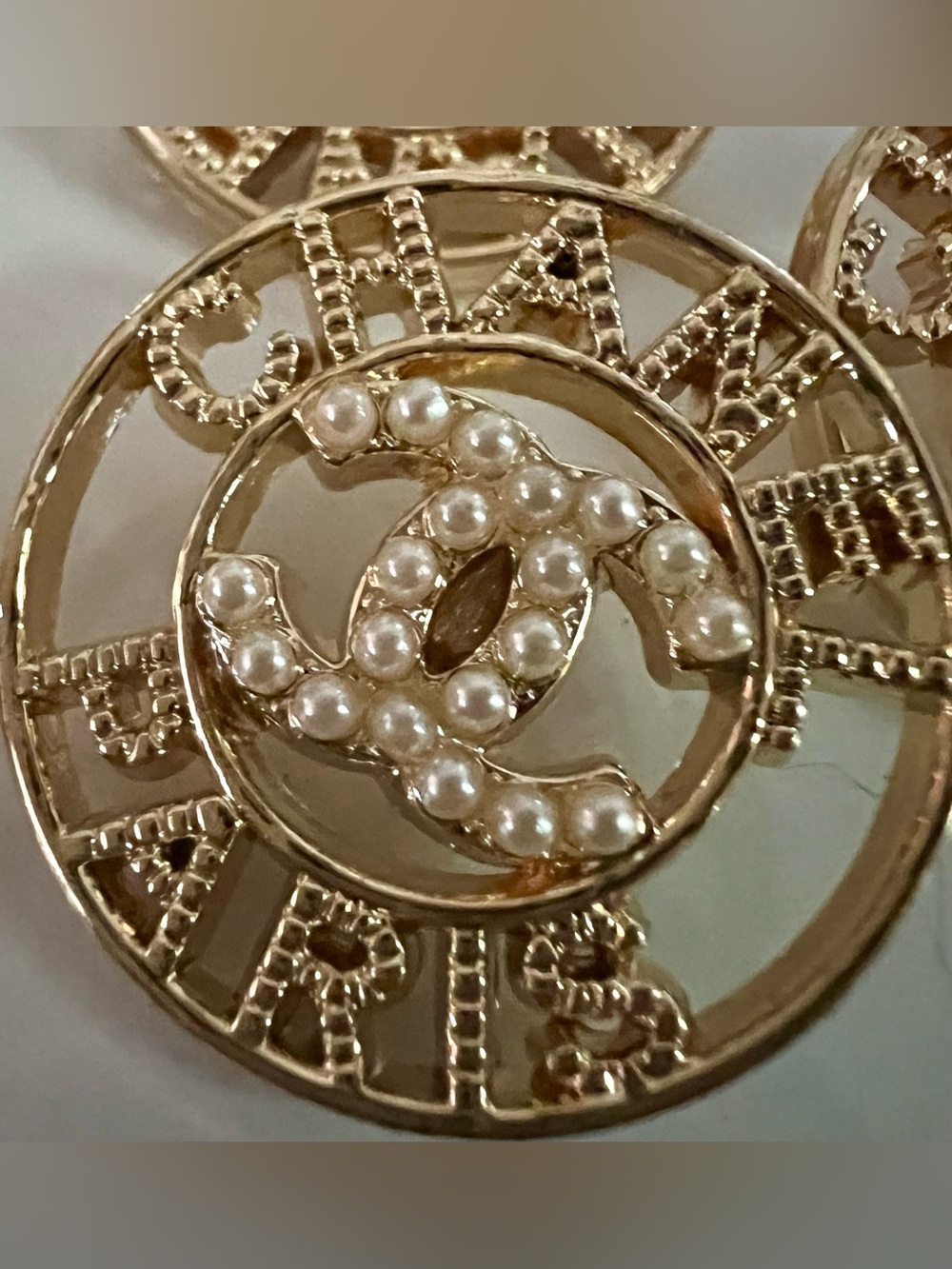 (Set of 6-25mm) Paris faux Pearl CC style in golden alloy shank back buttons